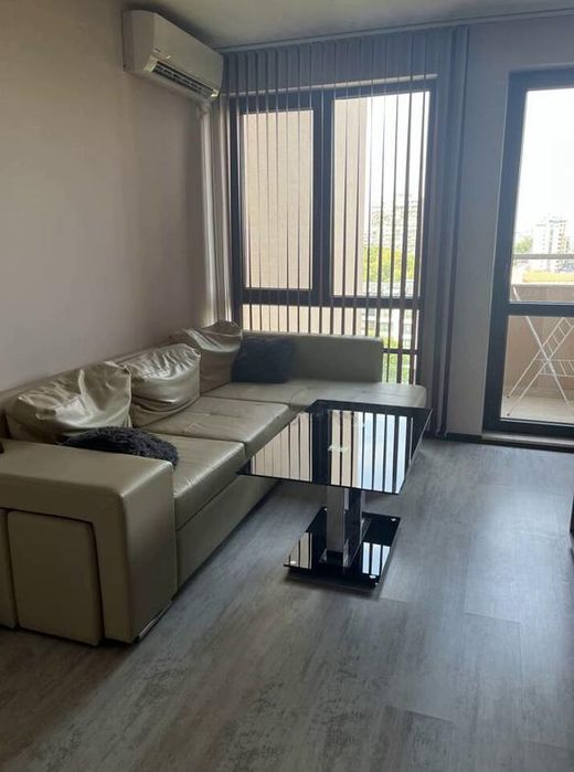 Дава се под наем Двустаен апартамент в Пловдив, Кючук Париж - 50 кв.м за 325 € - Снимка #1