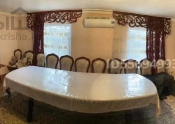 Продается Стол со стульями