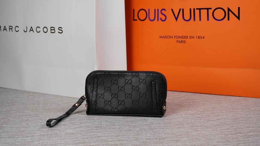 Portofele Gucci, Dior, LV