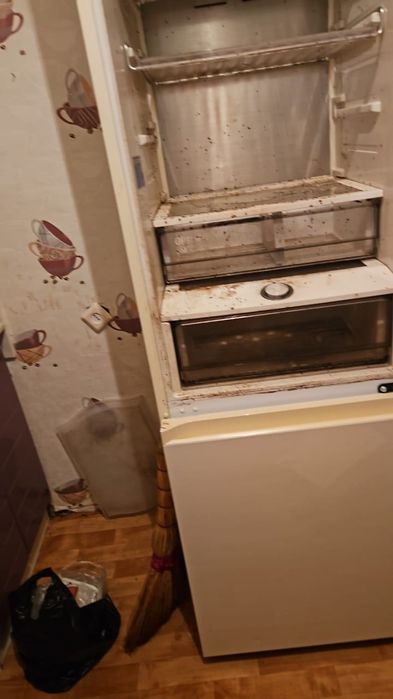 Продам морозильную камеру и холодильник
