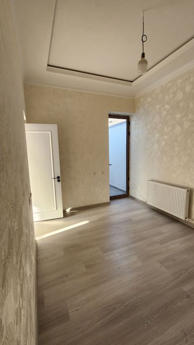 Назарбекда ховли Катта иттифокда жойлашган