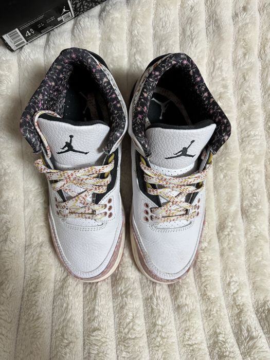 Jordan 3 Vintage Floral