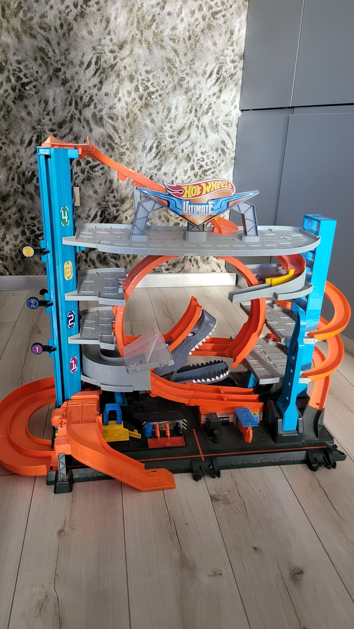Hot Wheels гараж