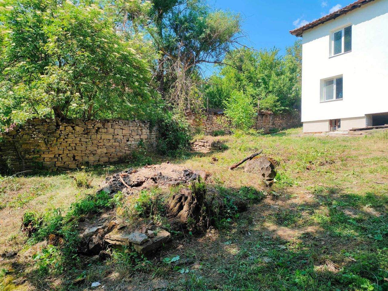 Продава се Къща в с. Янтра, Област Велико Търново - 120 кв.м за 338 €/кв.м - Снимка #19