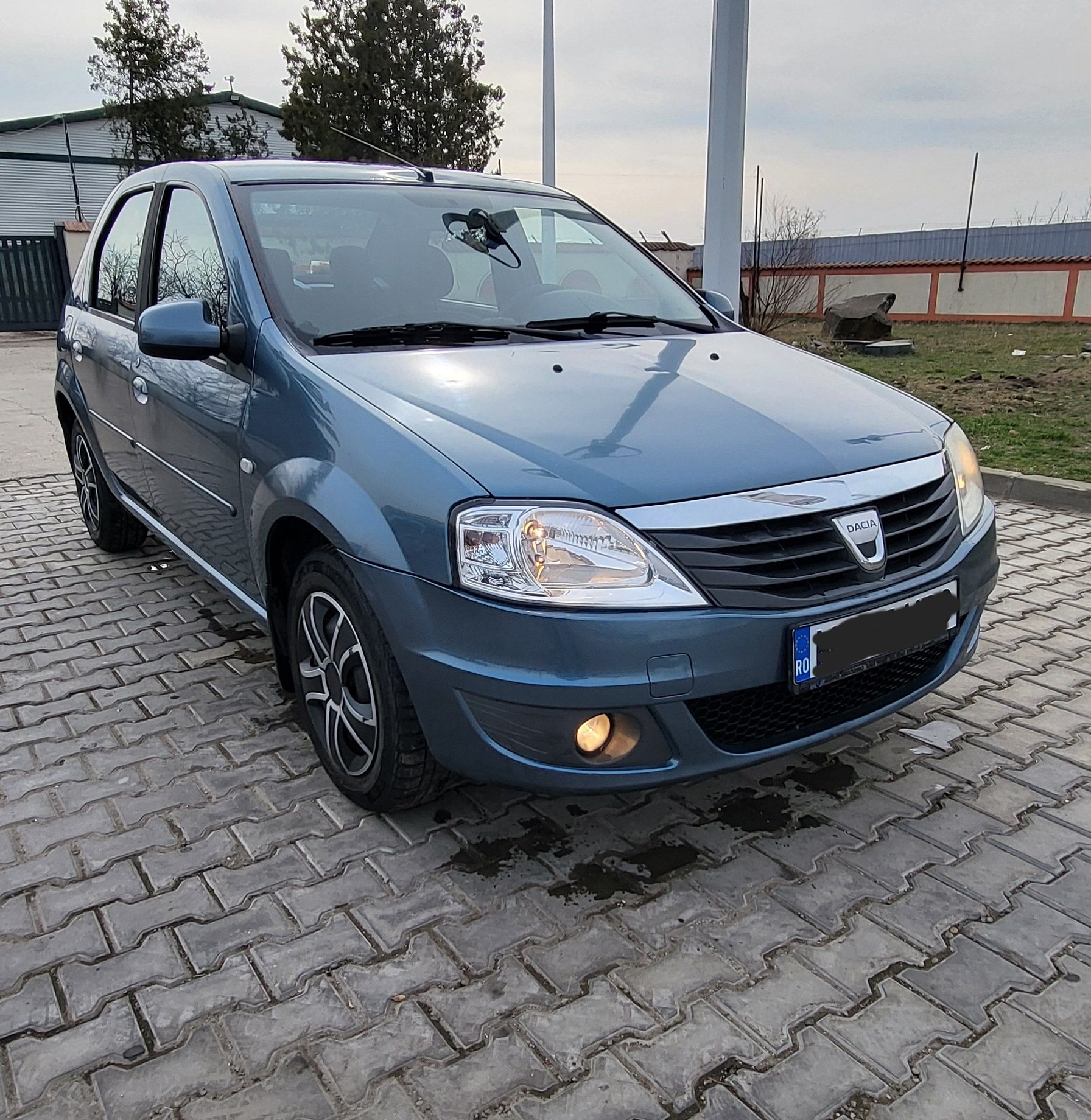 Dacia Logan 1.6 * 140.000km * Unic Proprietar * 2009 / 105cp