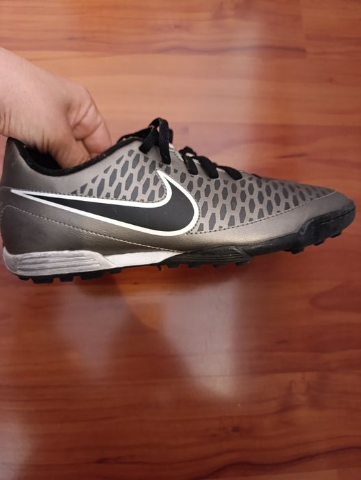 Бутонки Nike 40 номер