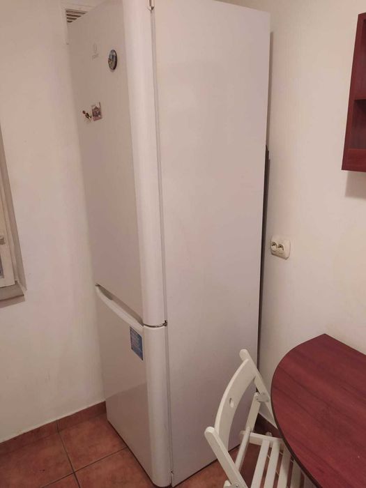 Combina Frigorifica/Frigider Indesit - vanzare