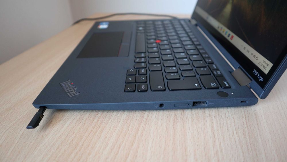 Lenovo ThinkPad X13 Yoga 2G IPS Touchscreen/i5 1145G7/256GB/16GB