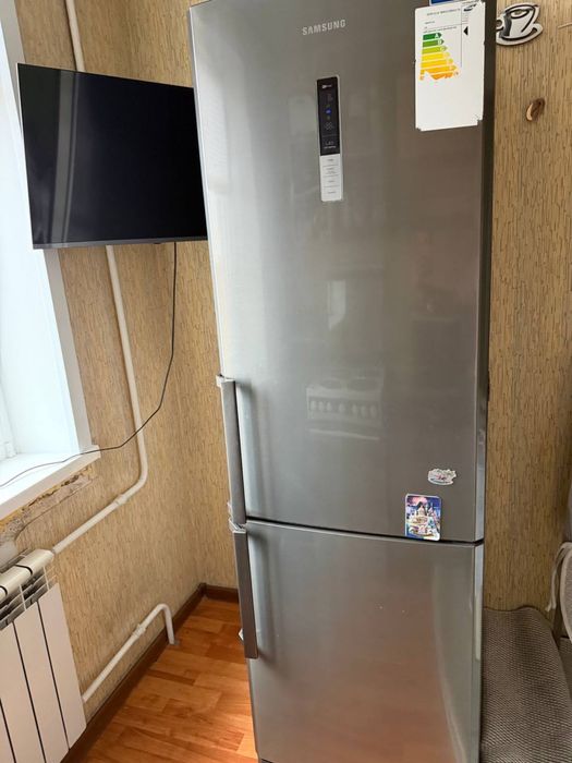 Холодильник SAMSUNG