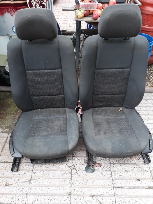 Scaune solide de BMV 320 preț.520 lei setul