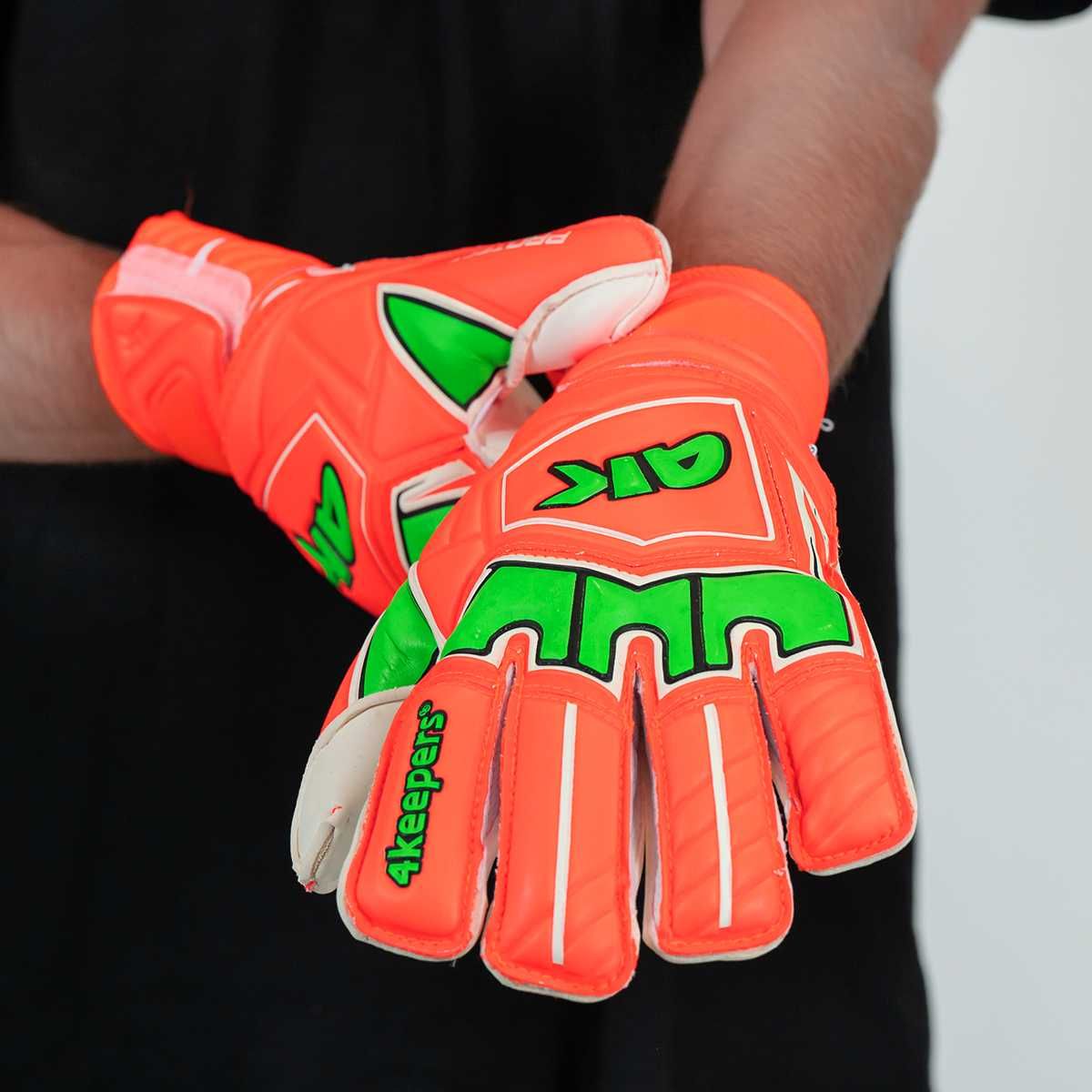 Вратарски ръкавици 4keepers GUARD FOGO MF размер 6,7,8,9,10