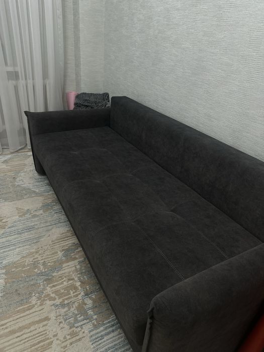 Продам почти новый диван