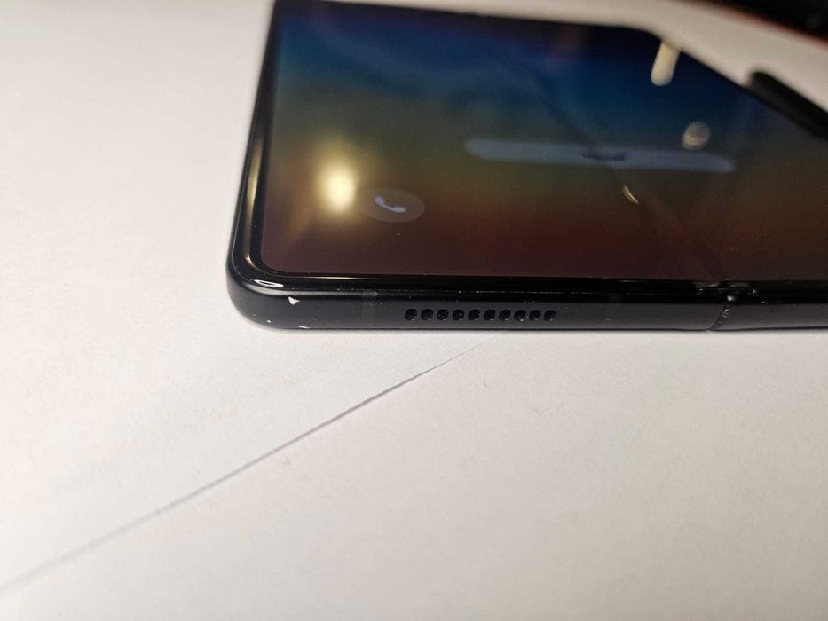 Samsung Galaxy Z Fold 3 • 256GB • КАТО НОВ • кейс + S Pen