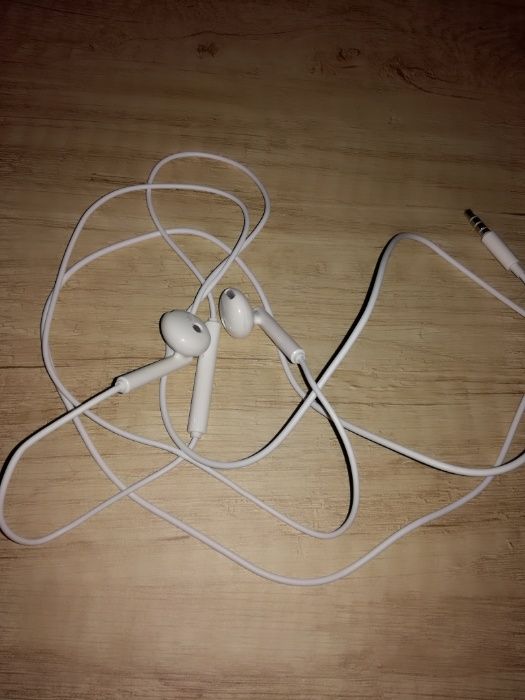 căști telefon noi