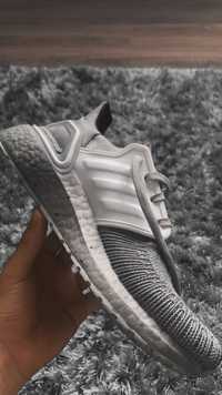 Adidas Ultraboost “007 special edition”