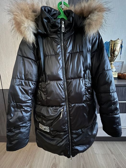 Продам куртку зима