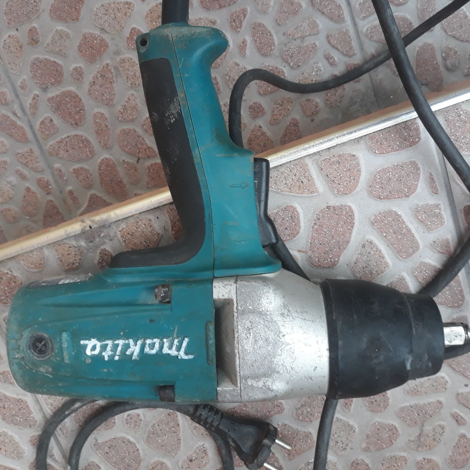 Гайковерт  Makita TW0350