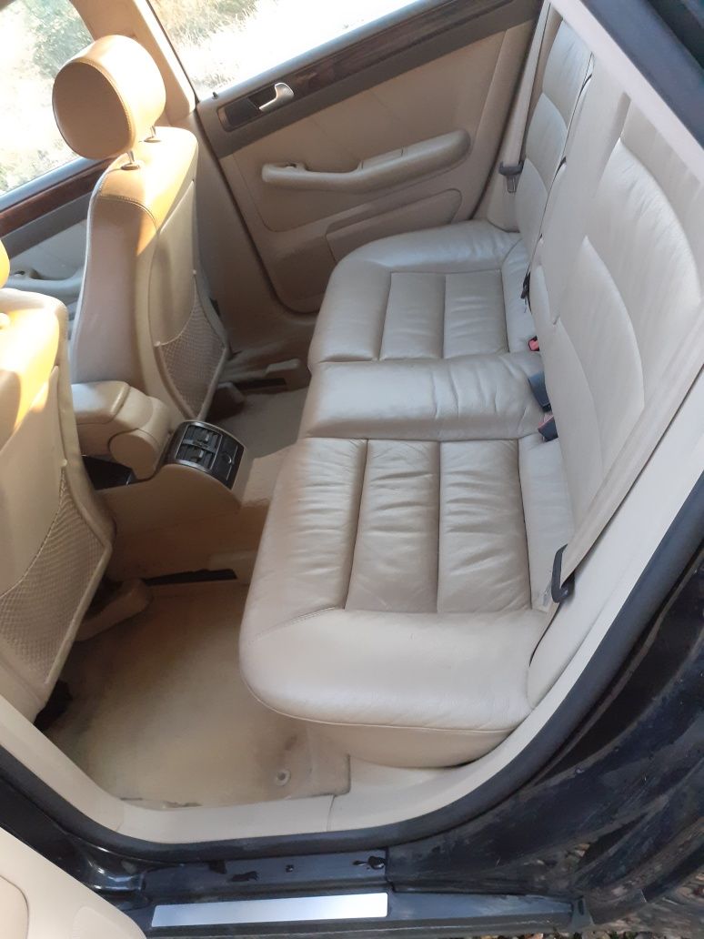 Audi A6 2003 година