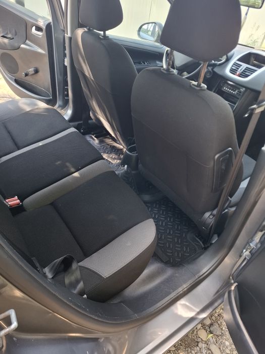 Peugeot 2007/Motor 1.4 Benzină/An 2010