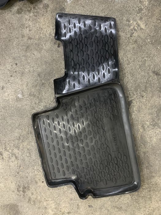 Lacetti avtomobili uchun polik