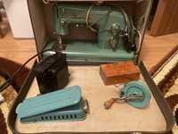 Masina de cusut electrica vintage, de colectie, marca Tula