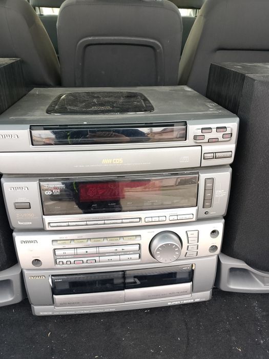 Combina Aiwa 150w cu 5 cd în perfectă stare