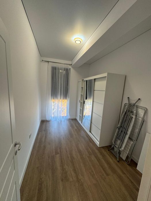 Apartamente de inchiriat cu 3 camere