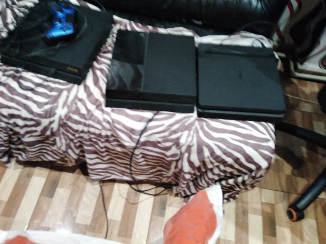 PlayStation 4 Slim