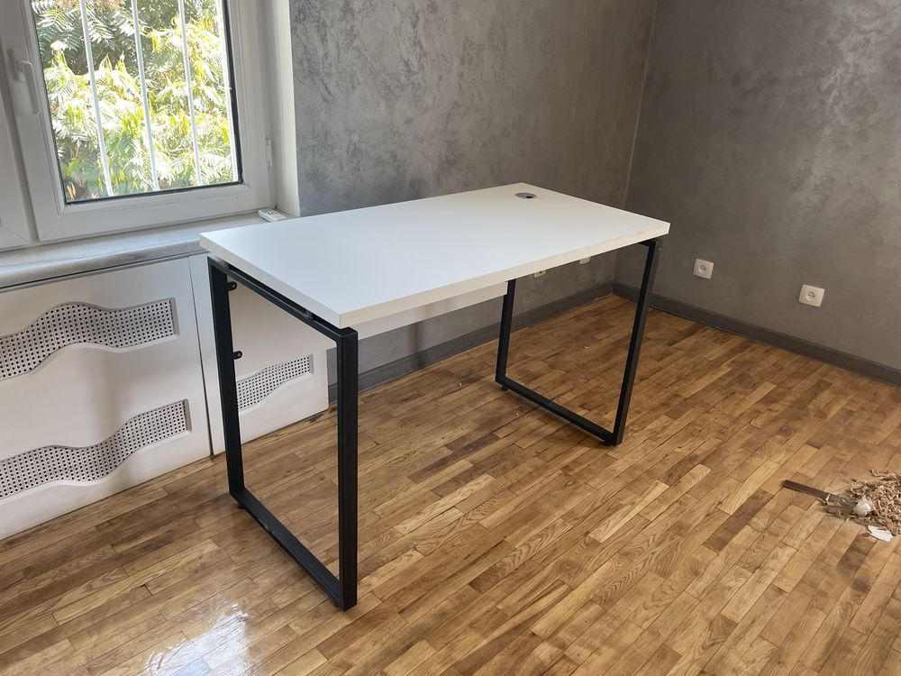 Stol stul oʻquv markazi uchun  parta va stullar
