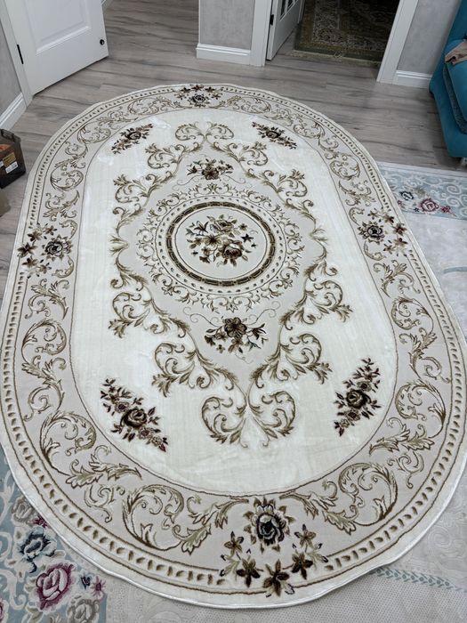 Продам шикарный овальный ковер • Состояние идеальное!