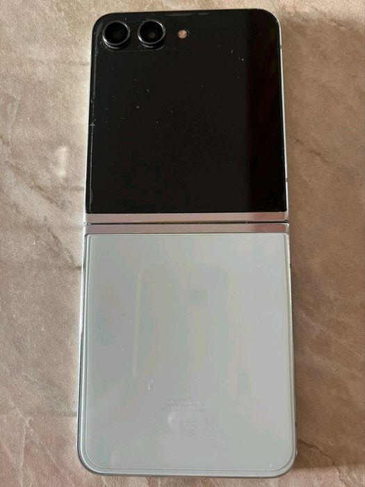Samsung z flip 5