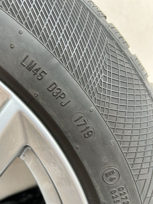 Set 4 jante Volvo cu anvelope iarna 235 60 r18 Continental DOT 1719