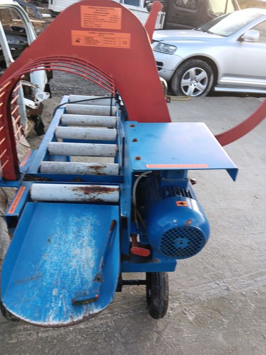 Машина за рязане на дърва