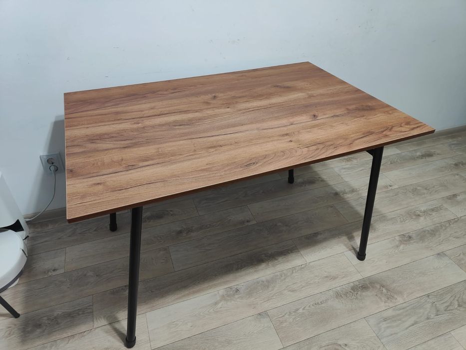 Стол кухонный универсальный