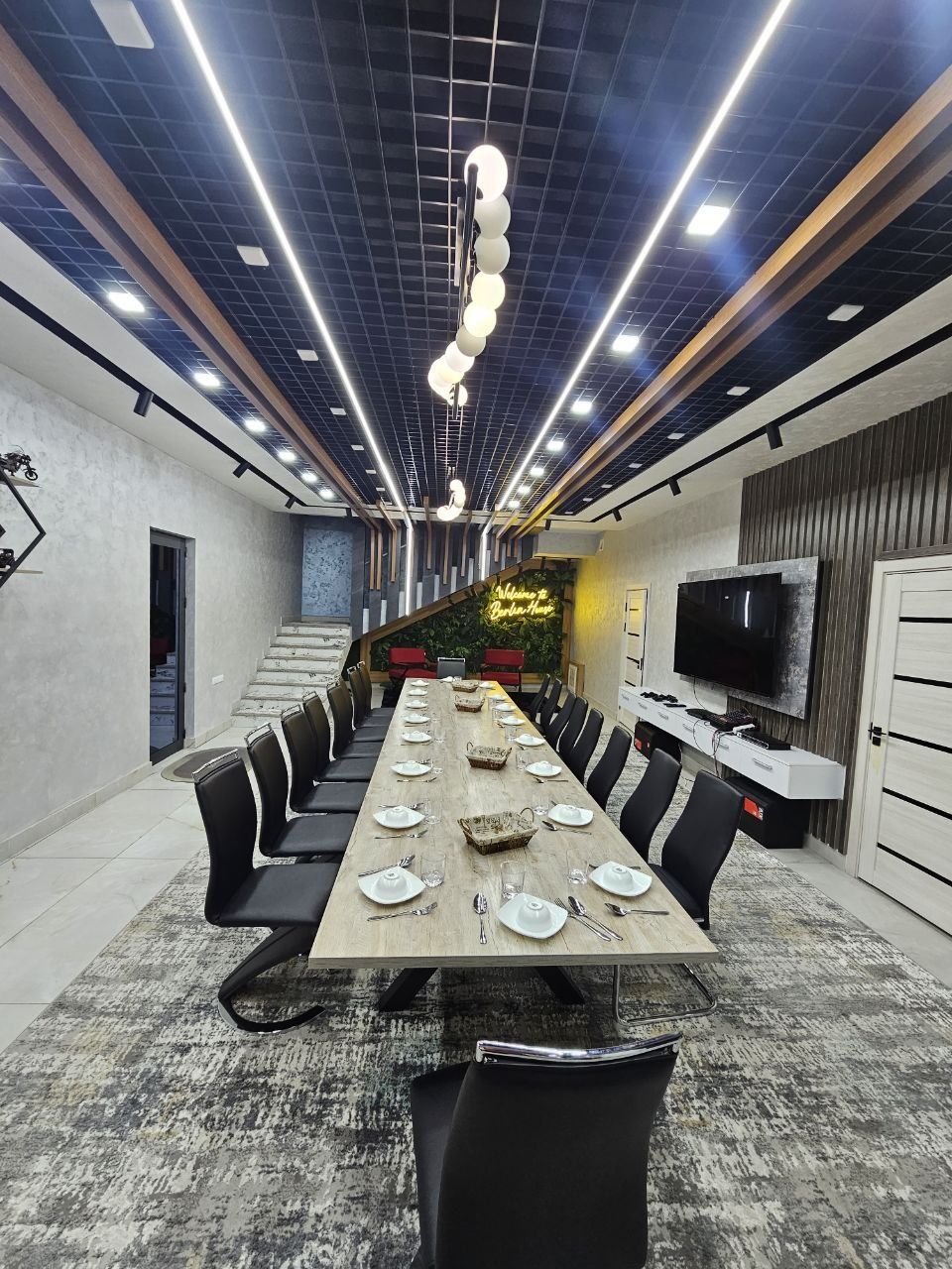 VIP dam oluvchilar uchun Berlin 20 kishilik