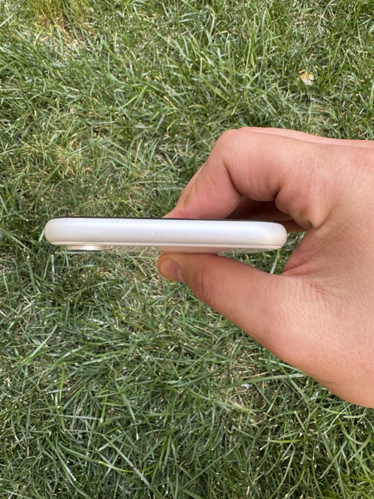 Iphone Xr garantiya bor srochno