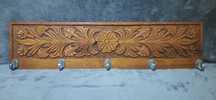 Cuier hol artizanal sculptat manual lemn de stejar
