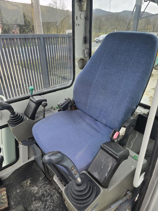 Vand miniexcavator Takeuchi TB135 3500Kg