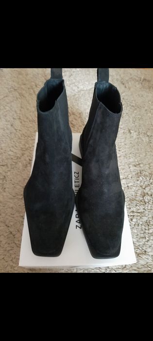 Ghete Zara model Lous Vuitton 40,piele intoarsa