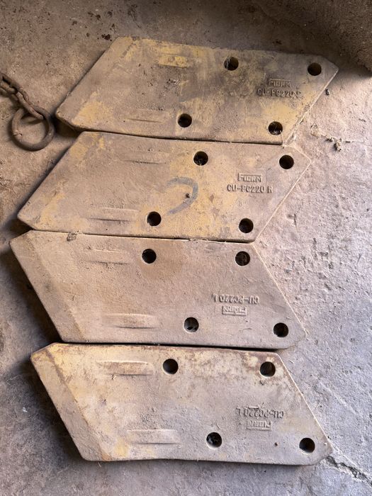 Коматсу 220 экскуатырға арналған