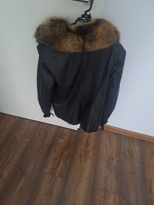 Haine piele cu blana naturala,  foarte călduroase,  ușoare și elegante