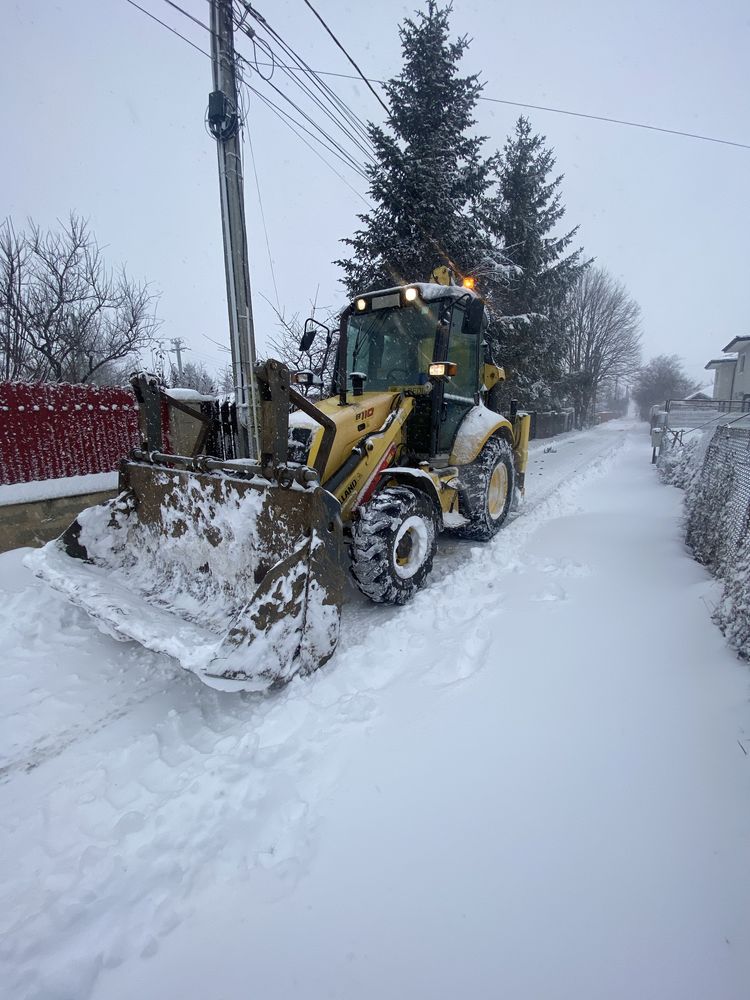 Închiriez Buldoexcavator cu operator