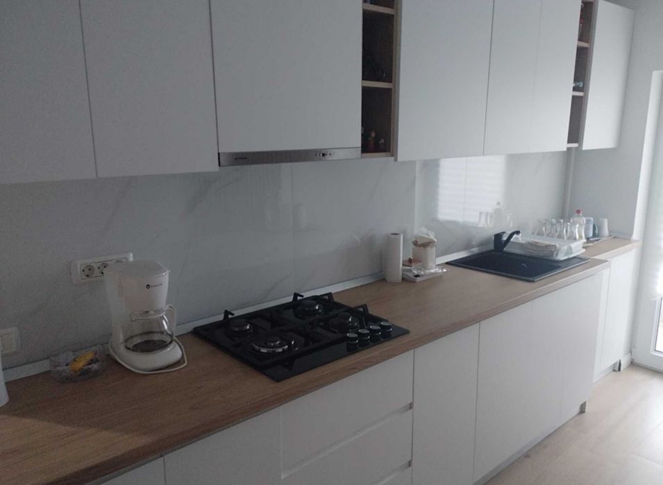 Închiriez camere la casă