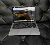 Apple MacBook Air M1 8/256 GB 2020 года в хорошем состоянии