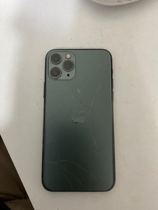 Продам Iphone 11 pro