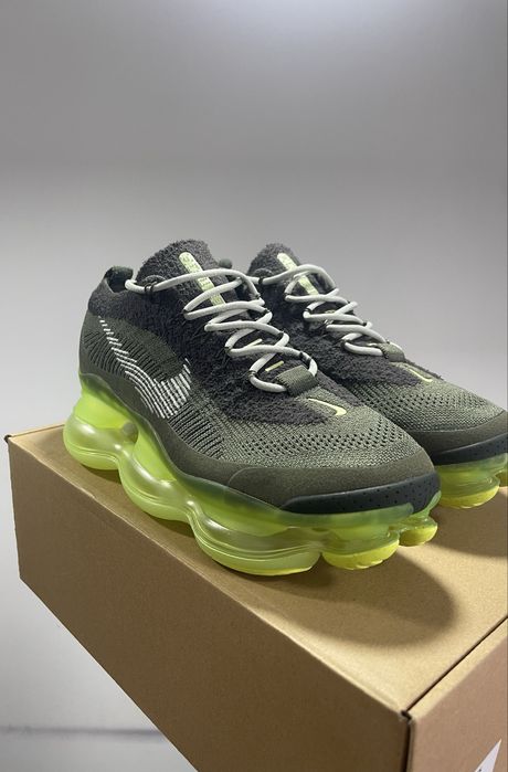Nike Air Max Scorpion Volt