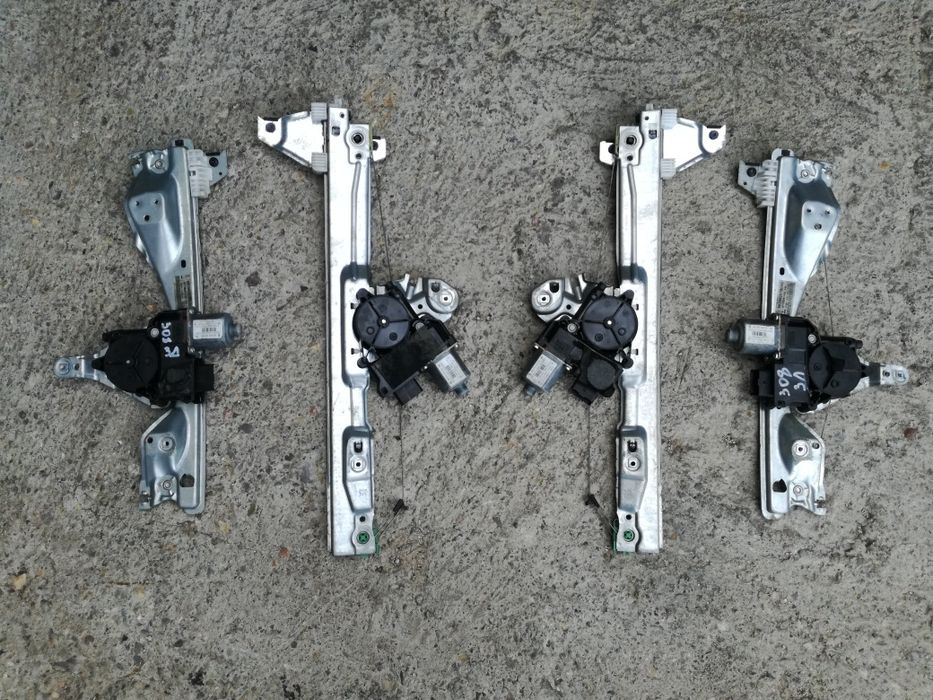 Peugeot Пежо 308 стъклоповдигач моторче машинка механизъм ел стъкла