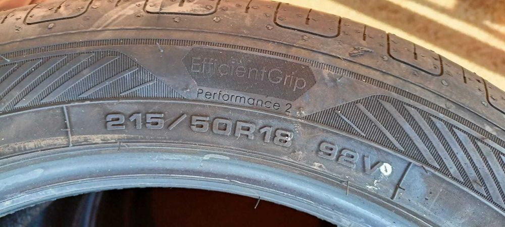 Anvelope Goodyear Efficient Grip Performance 2, 215/50R18 92V, DOT0423