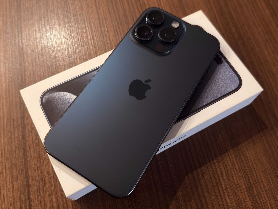 iPhone 15 Pro Max /Blue Titanium/512 GB/Като нов с Аксесоари
