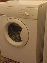 Mașina de spălat slim, Whirlpool, utilizată, perfect functionala.